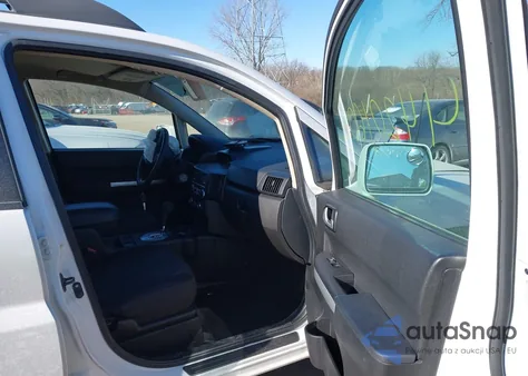 2010 Mitsubishi Endeavor Ls z USA, uszkodzony, nr VIN 4A4JM2AS5AE017944